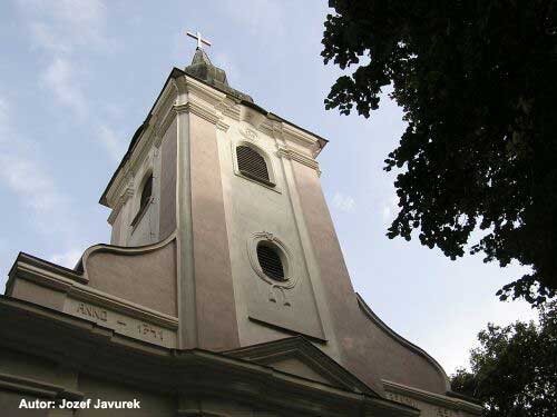 Kostolná veža rímskokatolíckeho kostola